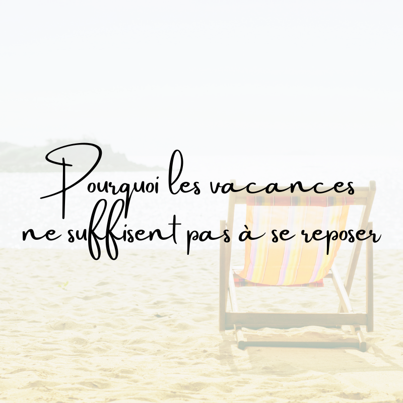 Transat vide au bord de l'eau, illustrant le repos qui ne répare pas toujours la fatigue accumulée